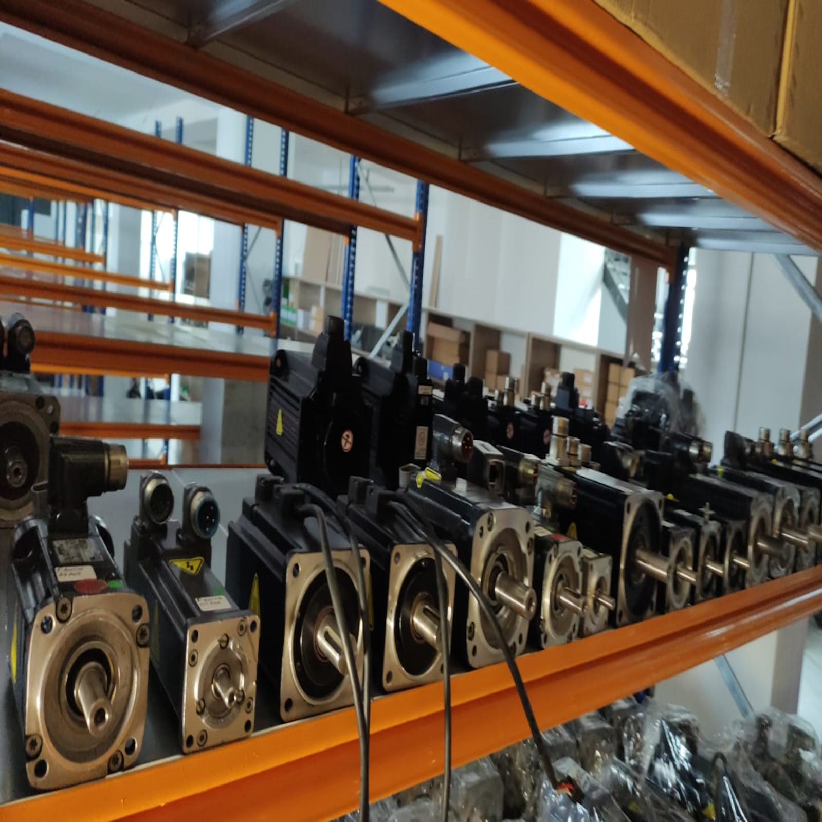 1FK7042-5AF71-1PG0 – Siemens -resim 1FK7042 - 5AF71 - 1PG0  Siemens - Görsel 1